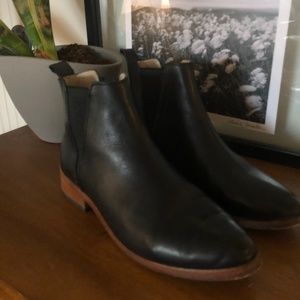 Nisolo Chelsea boots